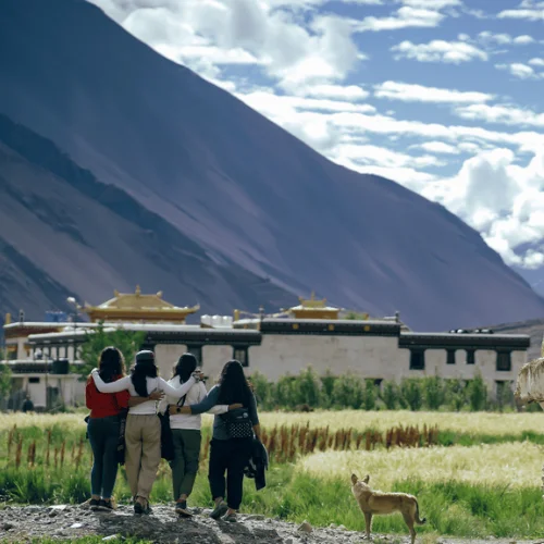 All girls tour from delhi